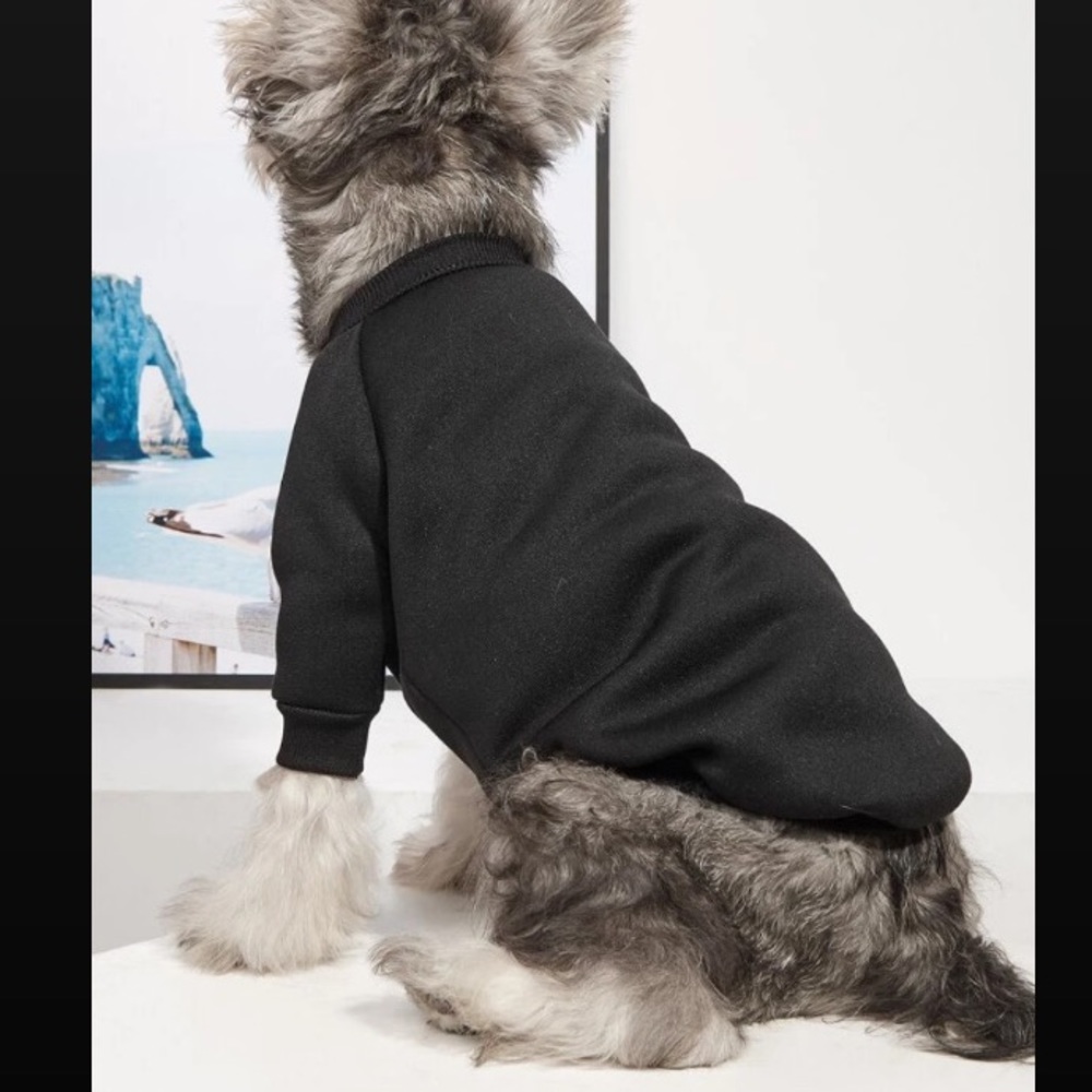 Solid black sweater - Picture 4 of 4